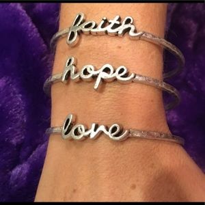Premier Designs Wordplay Bracelet Set